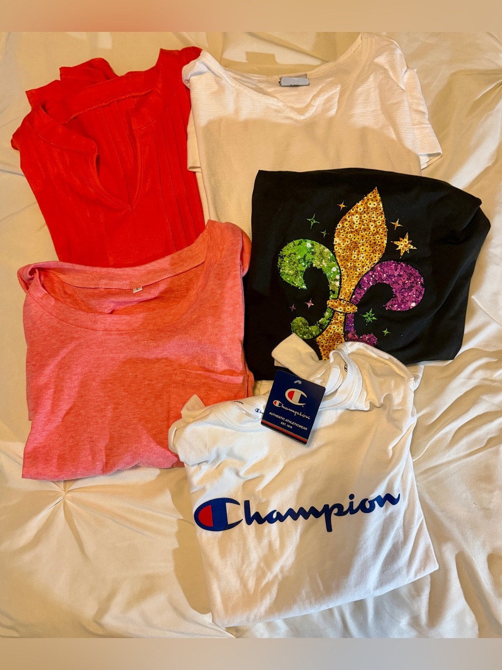 Bundle of five women’s size Large long sleeve tops!